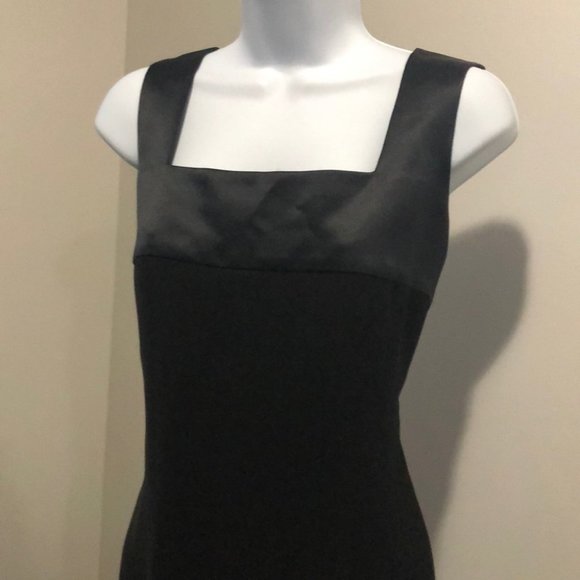 Mikane Sheath Square Neck Dress, Back Zip, sleeveless. - Picture 7 of 11